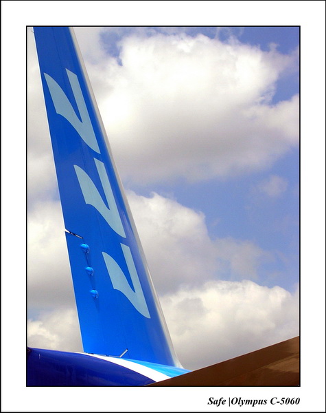 2005 - 06 - Boeing 777 et 727 - 9.jpg